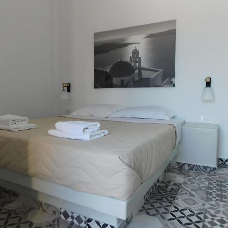 Fira Exo Katikies- Urban Fira Apartment Exterior foto