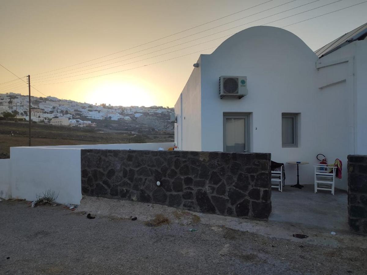 Fira Exo Katikies- Urban Fira Apartment Exterior foto